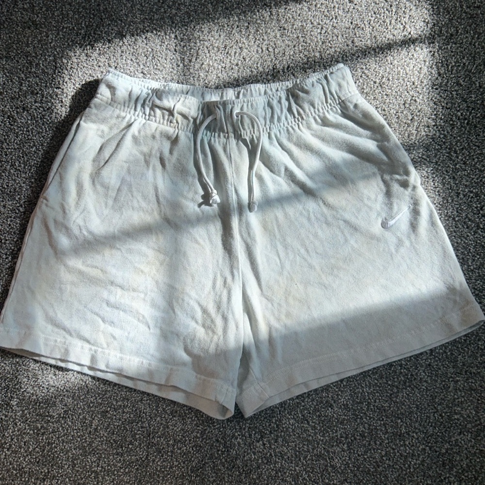 cream- white nike shorts!
